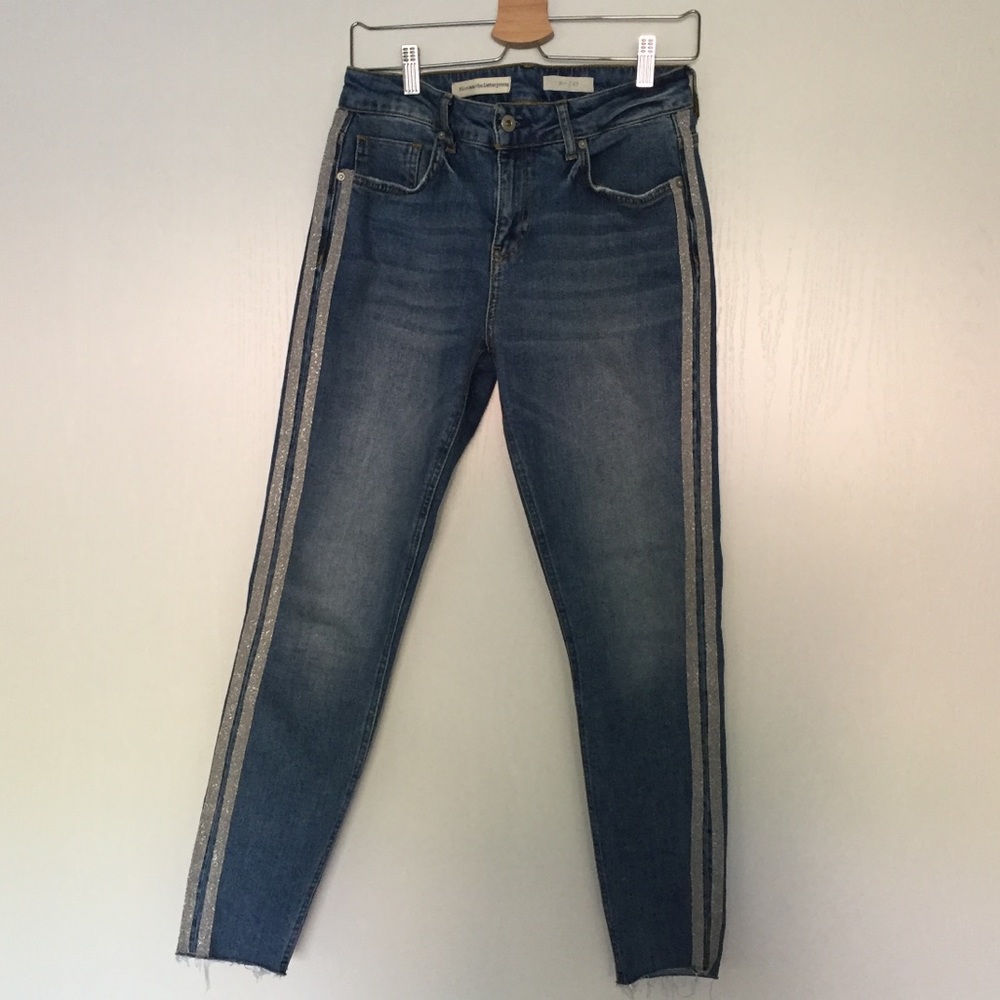 Anthropologie Pilcro raw hem ankle length jeans